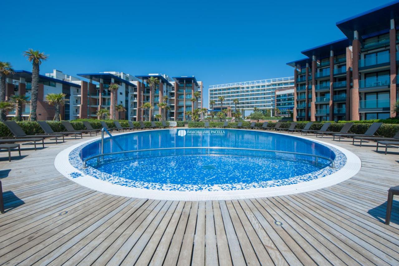 Residence Frontemar Immobiliare Pacella Lido di Jesolo Exteriör bild