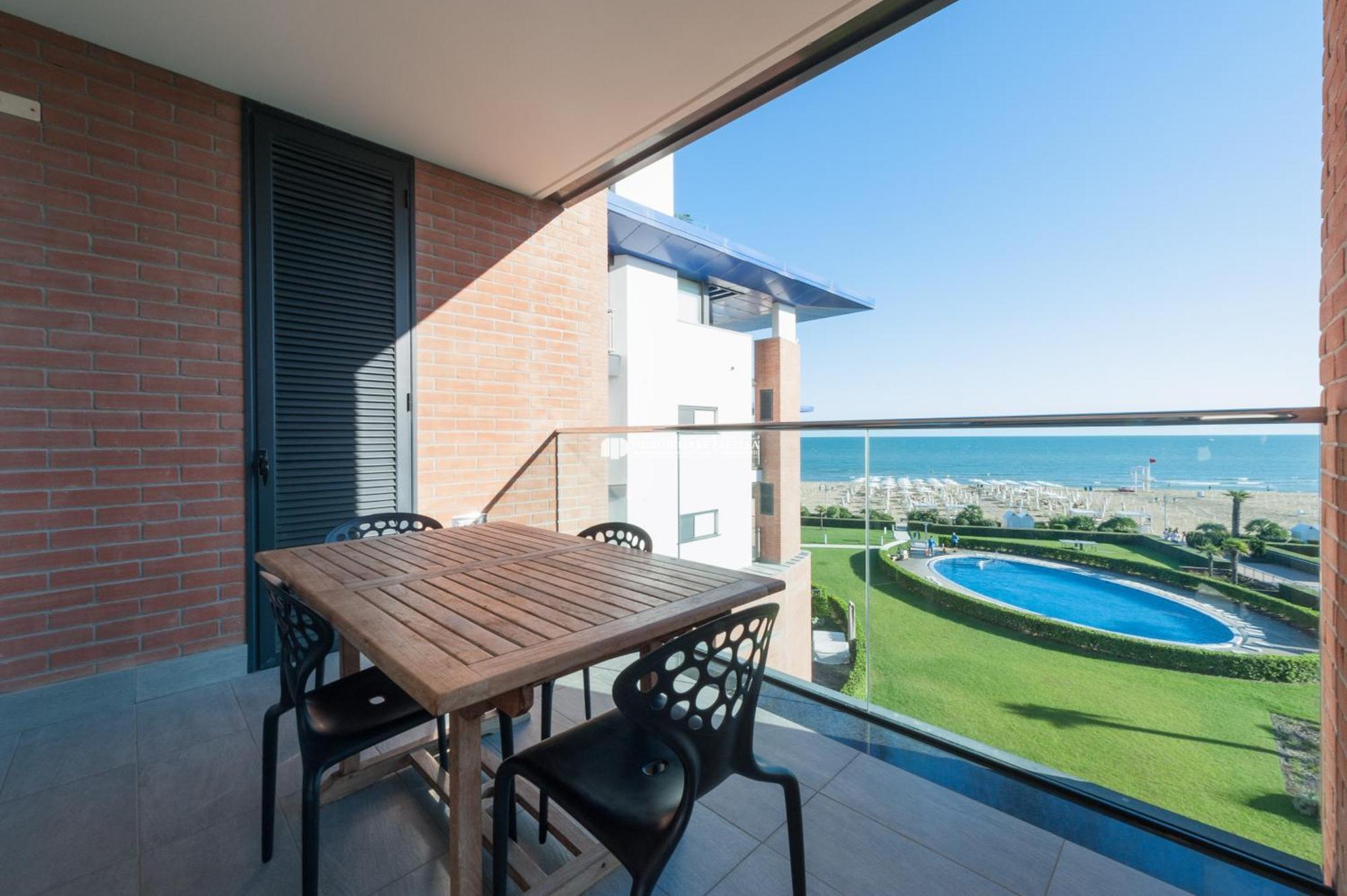 Residence Frontemar Immobiliare Pacella Lido di Jesolo Exteriör bild